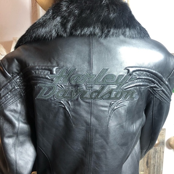 GORGEOUS Harley Davidson Leather & Fur Jacket - Picture 4 of 9